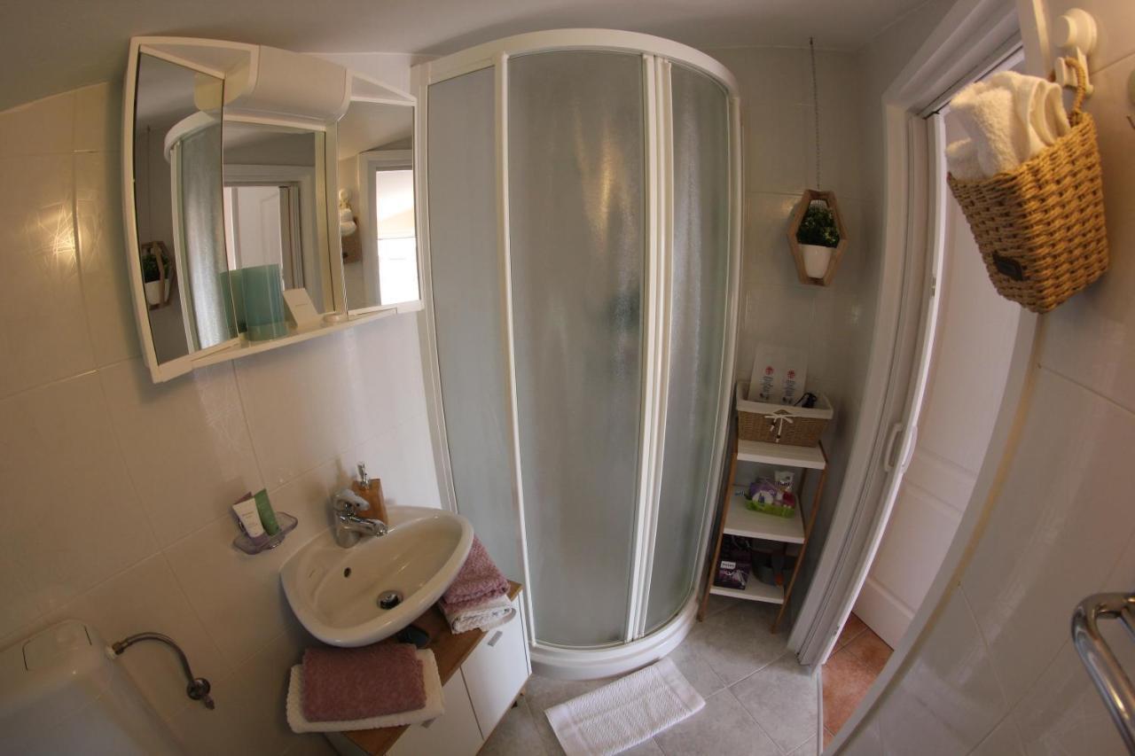 Room And Apartment Doris Lovrečica Kültér fotó