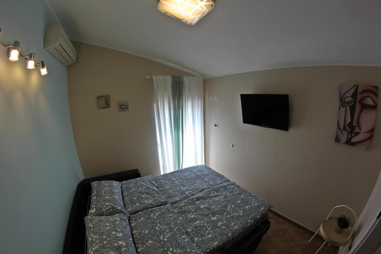 Room And Apartment Doris Lovrečica Kültér fotó